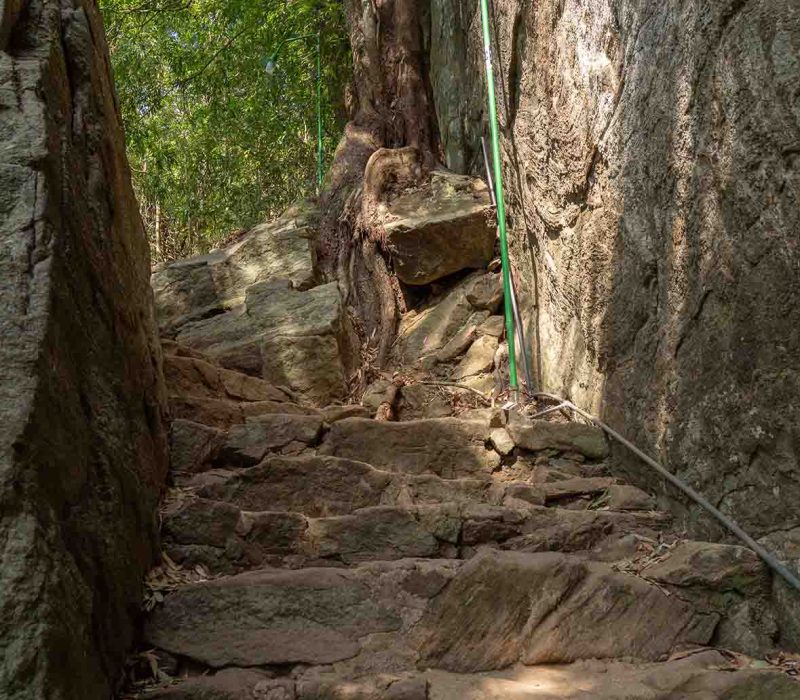 hike-pidurangala-05