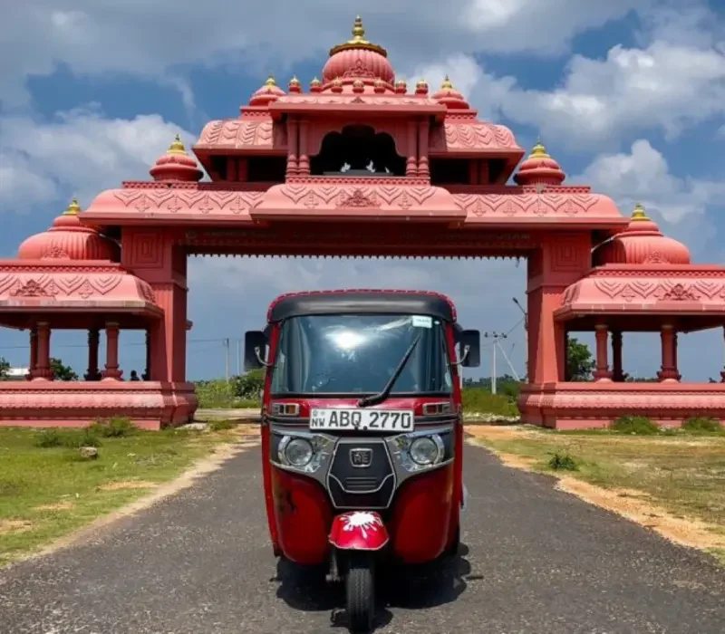 jaffna-in-a-tuk-tuk-header-mobile